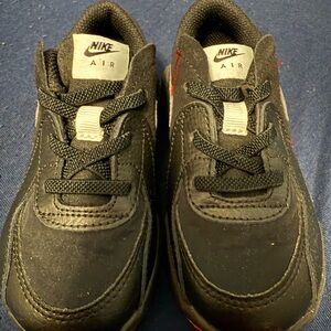 Nike Kids Black Sneakers